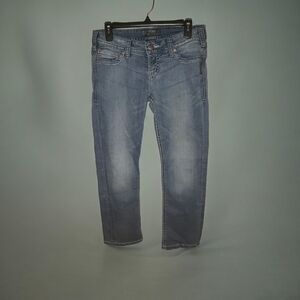 Womans silver jean capri size 29